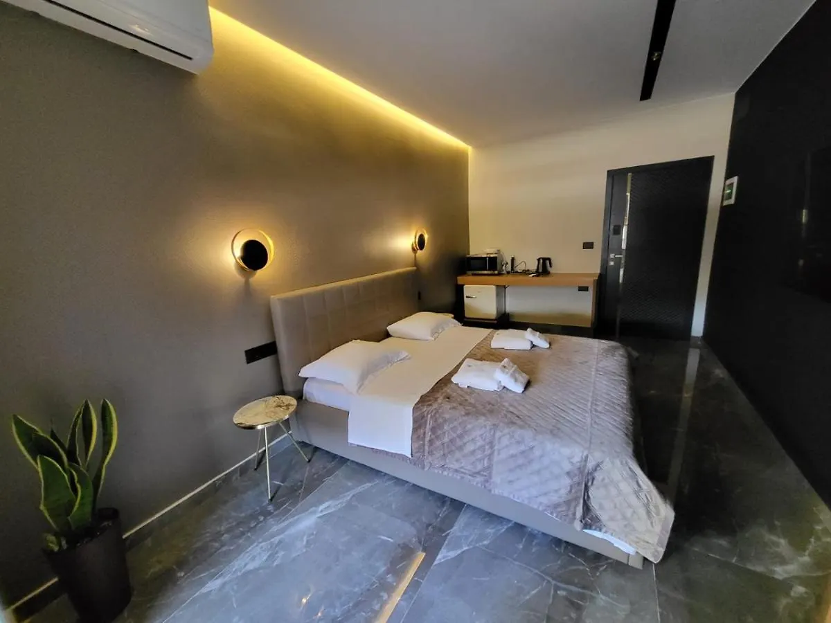 La Mirage Apartment 04 Tirana